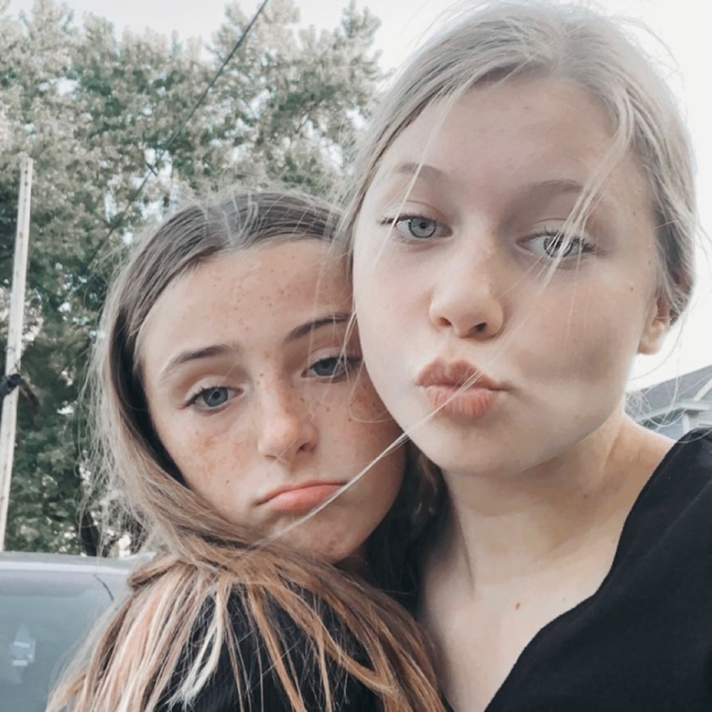 Meet your Posher, Mady